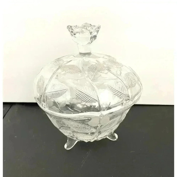 VTG Clear Crystal Glass Footed Candy Dish with Lid Etched Tulip Pattern - Picture 13 of 16